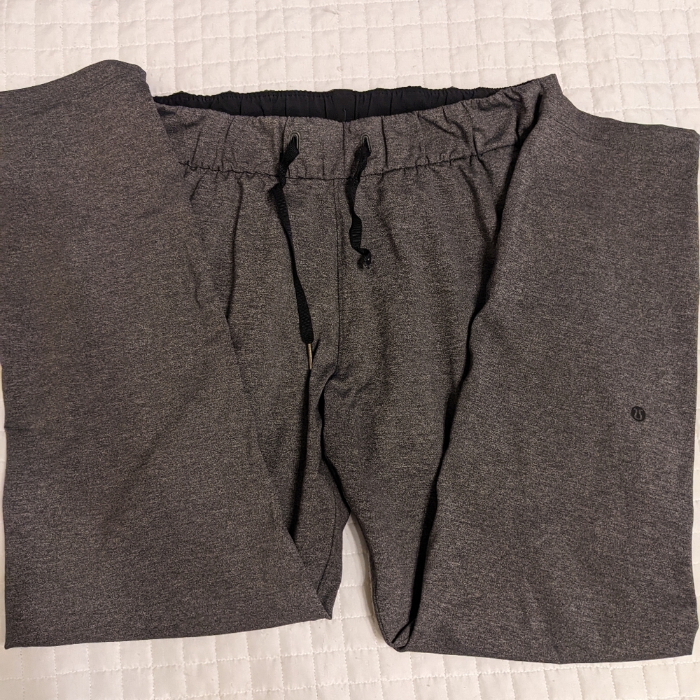 On the fly pant Heathered Black size 8